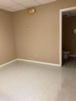 Office Cleaning in Conyers, GA (3)